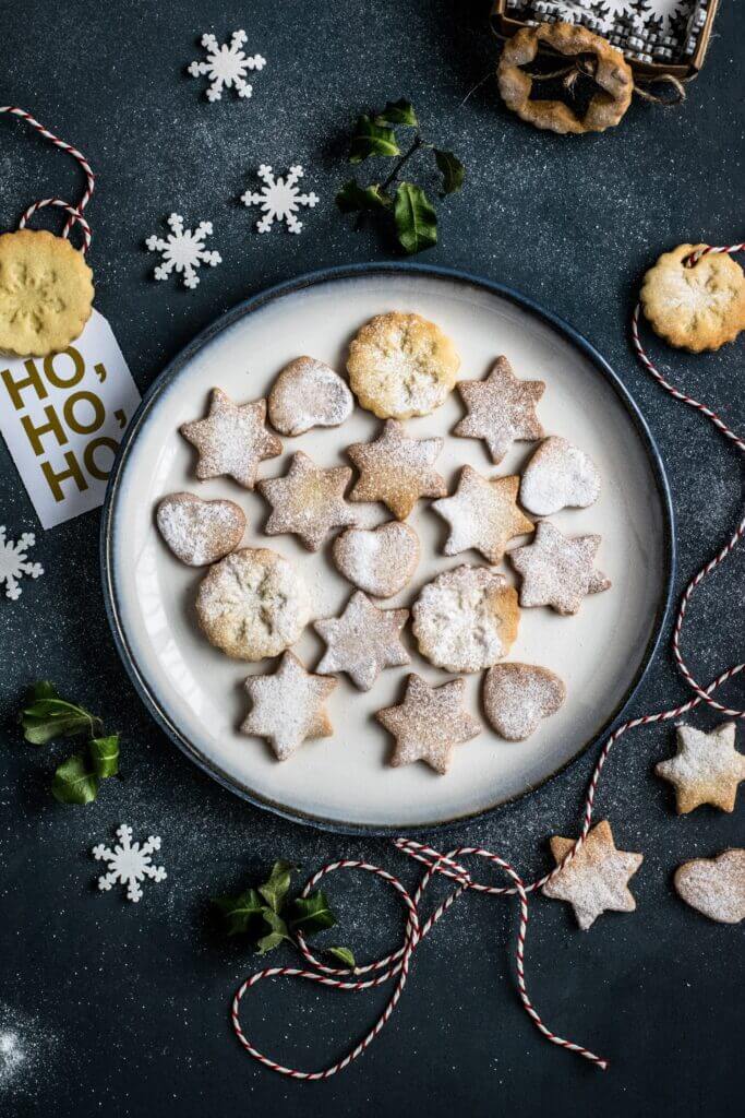 Scandinavian Christmas cookies on round plate